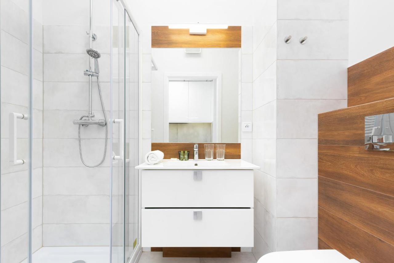 Apartments With Parking Warsaw Business Center By Noclegi Renters Ngoại thất bức ảnh